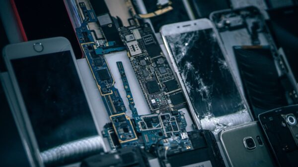 Produtos com "validade"? Entenda a obsolescência programada e seus direitos