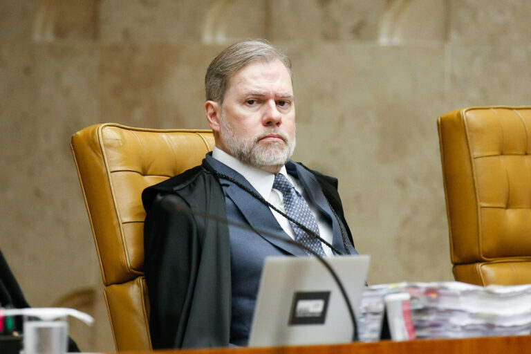 Toffoli determina lacre de bens do Banco Master e custódia direta pelo STF