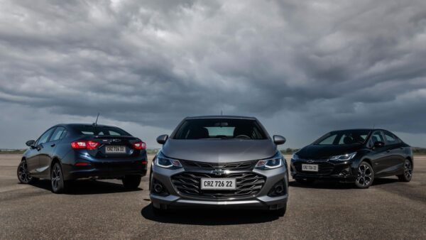 5 carros para comprar por até R$ 100 mil melhores que muitos 0km