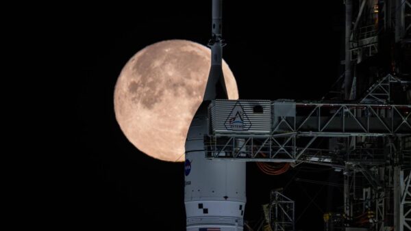 A NASA abastecerá seu foguete lunar Artemis 2 pela segunda vez em 19 de fevereiro. Será que vazará novamente?