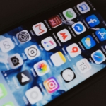 Algoritmos como instância de poder: por que julgamento na Califórnia importa para o Brasil