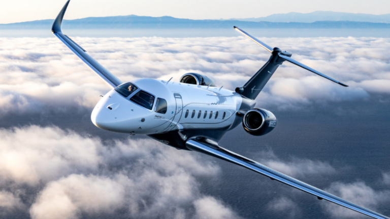 Embraer lança jatos de luxo que "redefinem experiência de voar"