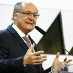 Fim do tarifaço de Trump abre chance para ampliar relação comercial, avalia Alckmin