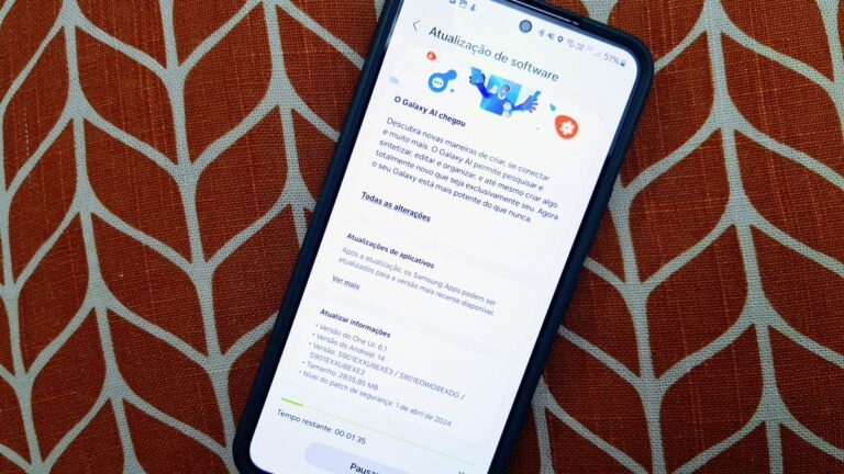 Galaxy S22 desliga sozinho? Usuários relatam problema no modelo após atualização