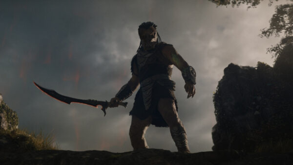 O diretor de 'Predator: Badlands', Dan Trachtenberg, fala sobre ovos de Páscoa escondidos, cenas deletadas e se ele vai esperar mais sequências (entrevista)