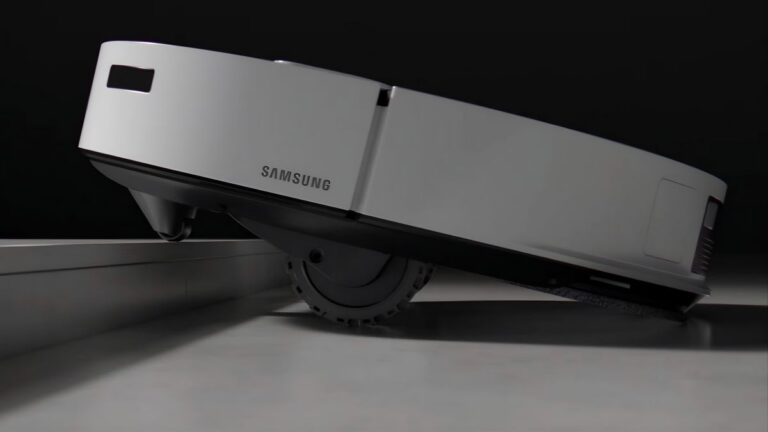 Robô "Ultra" da Samsung usa vapor de 100°C e IA para limpar o chão
