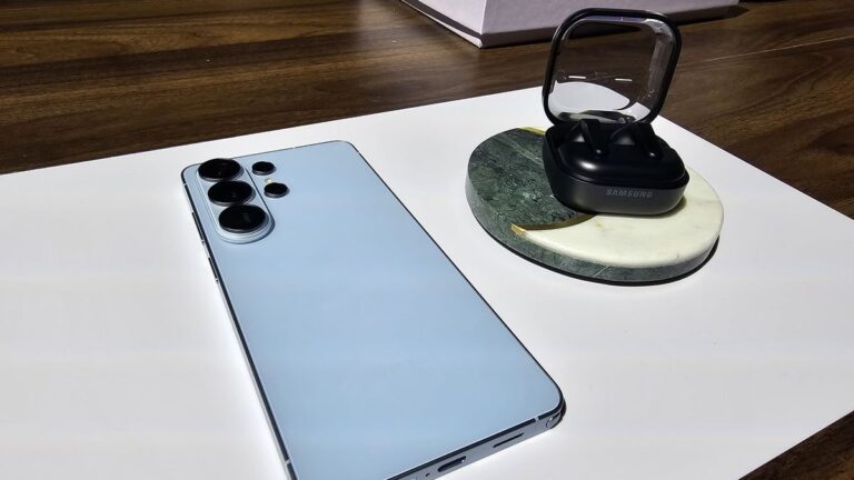 Samsung lança power bank para Galaxy S26; acessório dá uma carga completa