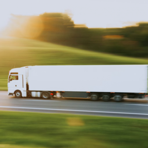 Quase acidente de bicicleta levou engenheiro da NASA a revolucionar caminhões