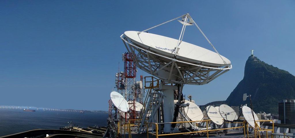 comunicação via satélite telespazio