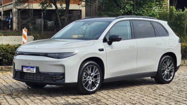 Leapmotor derruba preço do C10 e SUV fica mais em conta que VW T-Cross