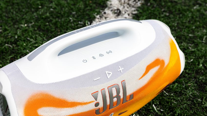 JBL Boombox 4