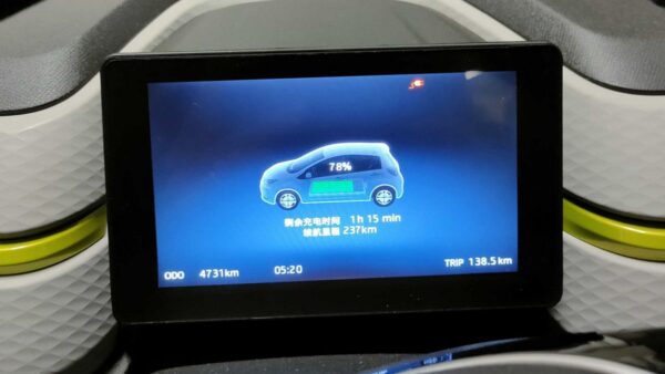 5 cuidados antes de comprar um carro híbrido ou elétrico usado