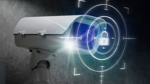 Câmera escondida é crime: aprenda como detectar e se proteger