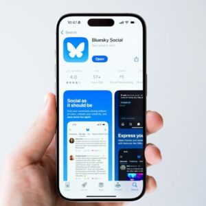 CEO da Bluesky deixa o cargo e rede social anuncia novo chefe interino