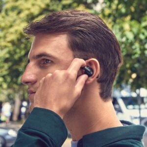 Fone da JBL que não tampa o ouvido chega ao Brasil; veja o preço