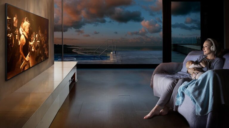 Dá para assistir TV usando fone de ouvido sem fio? Como fazer isso na Samsung