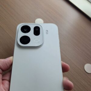 OPPO Find X9 Pro chega ao Brasil com câmera de 200 MP e bateria gigante