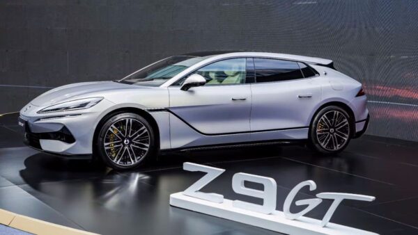 Quais marcas de luxo mais vendem carros no Brasil?