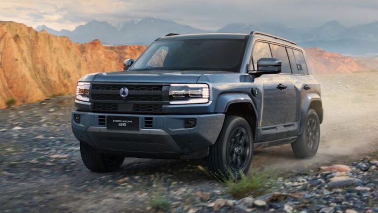 Empresário que "voou" com Ford Ranger apronta de novo e destrói SUV elétrico