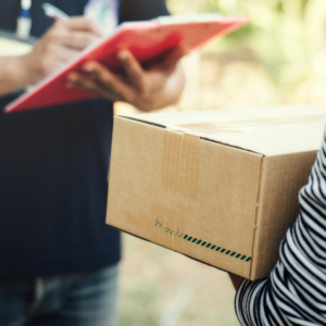 Especialistas alertam para aumento de golpes do falso rastreio de encomendas