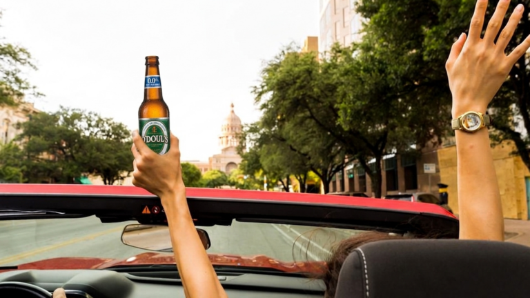 Posso beber cerveja sem álcool e dirigir? Veja o que diz a lei