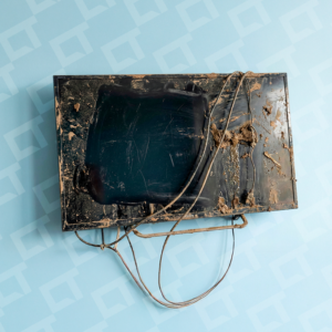 TV que sobreviveu à enchente ainda pode "pifar" depois; entenda