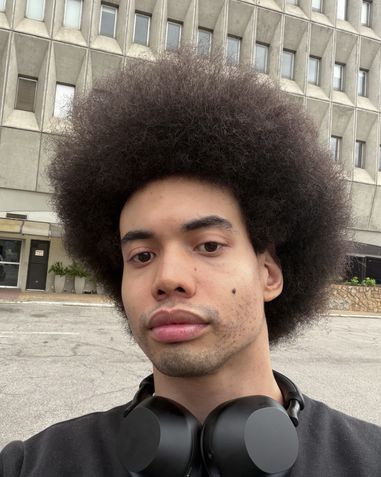 iPhone 17 Pro - C&acirc;mera frontal