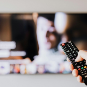 Qual streaming de TV assinar? Compare apps de canais ao vivo