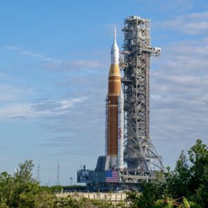 A NASA diz que seu foguete lunar Artemis 2 está todo consertado. Poderia lançar astronautas à Lua em 1º de abril