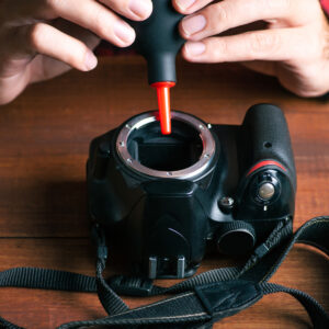 Aprenda a limpar o sensor da câmera em casa