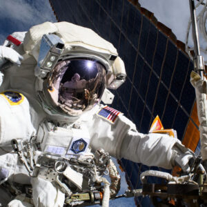 Assista ao vivo hoje: Astronautas da NASA conduzindo caminhada espacial atrasada pela evacuação médica da ISS