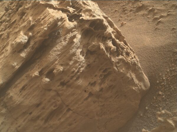 Blog Curiosity, Sols 4825-4831: Explorando as Fronteiras