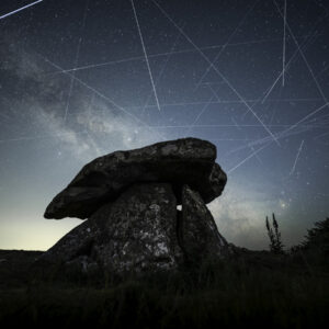 'Isso é realmente intolerável': astrônomos protestam contra o projeto de espelho orbital gigante e os milhões de satélites de IA da SpaceX