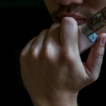 Ketchups e vapes: quando proibir não é uma escolha, mas um dever estatal de proteção