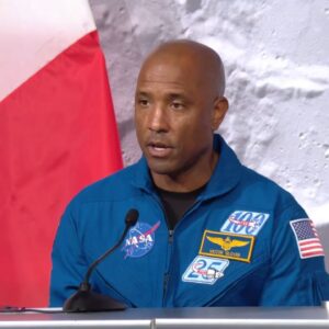 'Nós também trabalhamos para eles': a missão lunar Artemis 2 é para todos, diz o astronauta da NASA Victor Glover (vídeo)