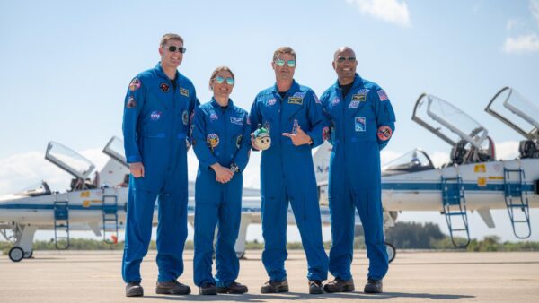 Os astronautas da Artemis 2 revelam a adorável foto 'Rise' do indicador zero-G do dia em 31 de março de 2026