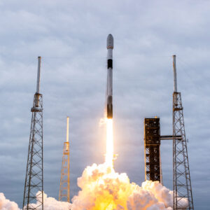 SpaceX lança 10.000º satélite Starlink ativo em órbita baixa da Terra