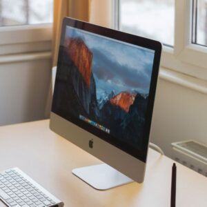 Apple planeja renovar linha iMac com telas OLED até o fim da década