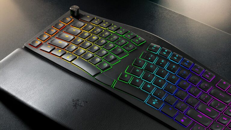 Razer anuncia teclado Pro Type Ergo com design curvo e bateria para meses