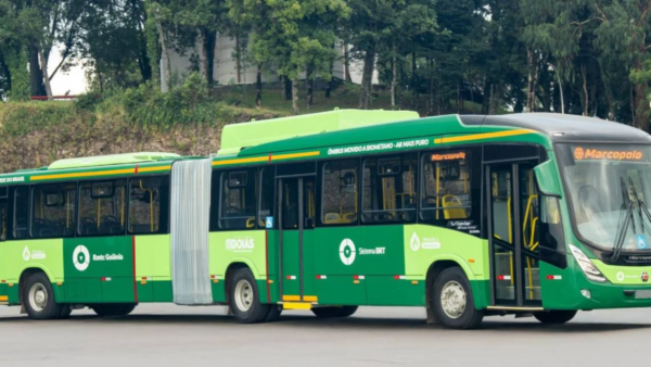 Cidade brasileira estreia frota inédita de ônibus movidos a biometano