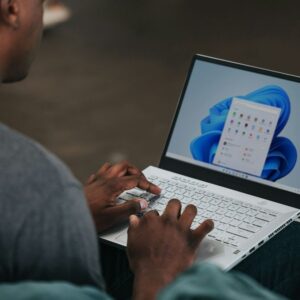 Windows usa sua internet para atualizar PCs de outras pessoas