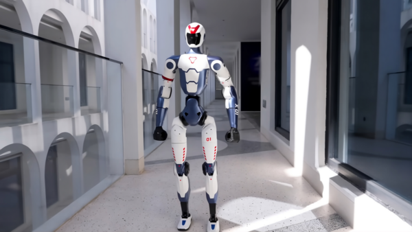 Robô humanoide mais barato do mundo ganha versão global; veja o que ele faz