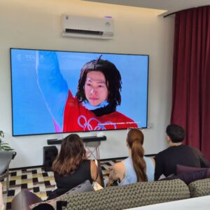 Maior TV à venda no Brasil é exibida no Ibirapuera, em São Pualo: TCL com 115''