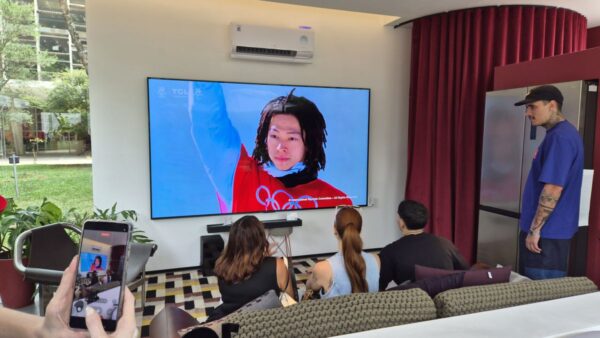 Maior TV à venda no Brasil é exibida no Ibirapuera, em São Pualo: TCL com 115''