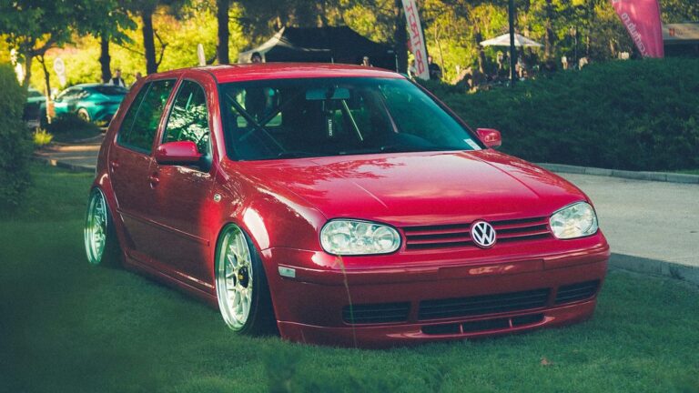 Carro rebaixado: o que pode e o que não pode pela lei?