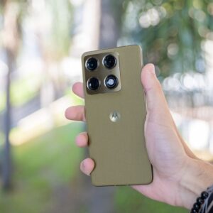 Lançamentos da Motorola com preço no chão no Magalu; 4 celulares em oferta