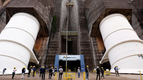 Energia vai ficar mais barata no Brasil em 2027; entenda o que muda