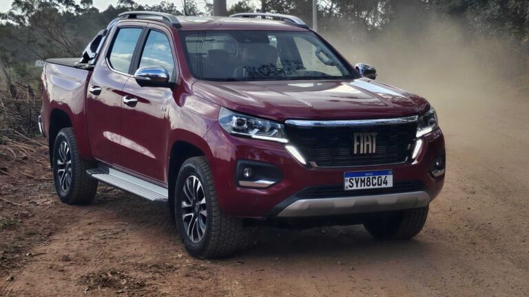 Fiat faz queima e derrete preços de Cronos, Fastback e Titano