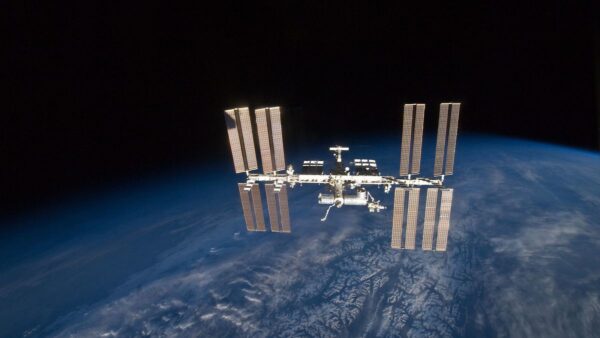 Novo “PC da NASA” da HP será usado na Estação Espacial Internacional; conheça