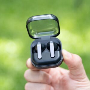 Galaxy Buds4 Pro, fone premium tem descontão com cupom e sai por R$ 1.794